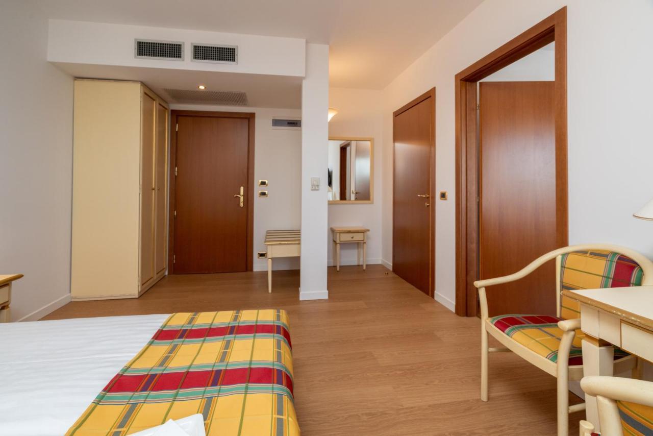 Villa Krolewiec - 1,5Km Od Energylandii Zator Bagian luar foto